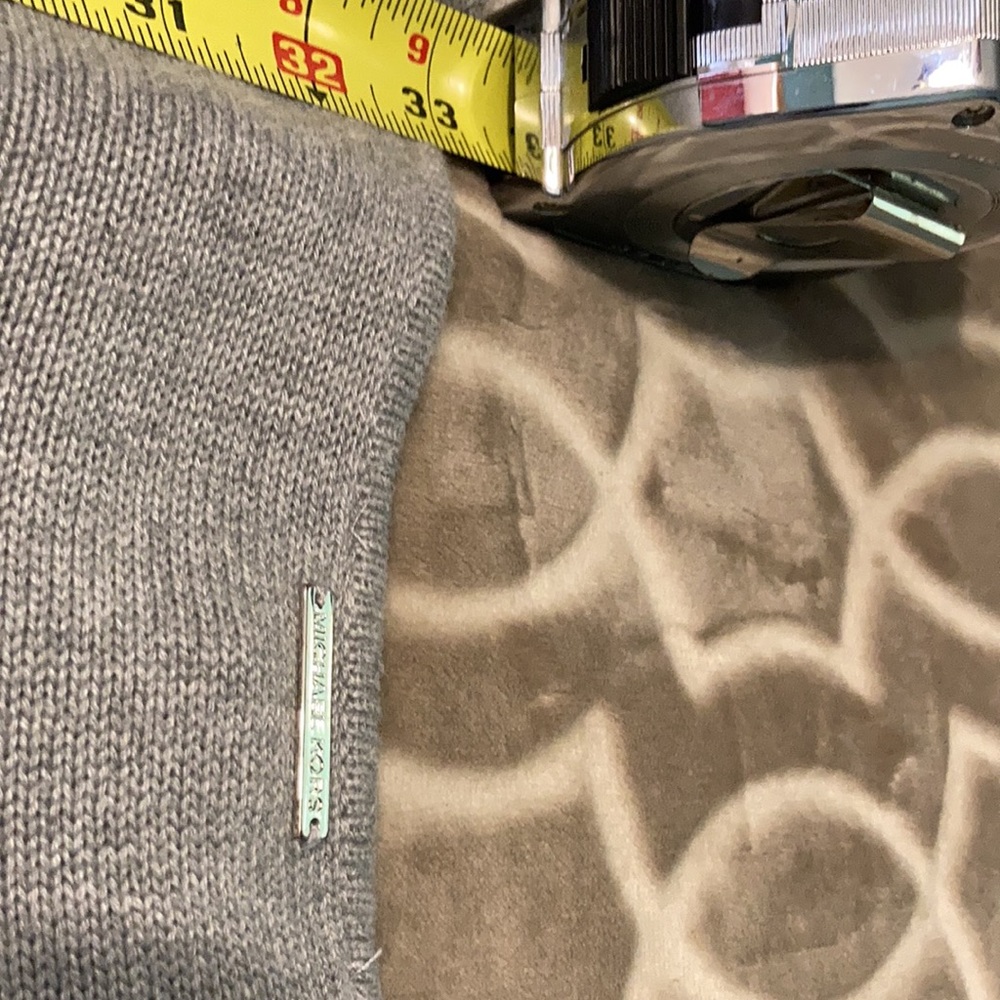 Michael Kors Gray sweater - Picture 4 of 12